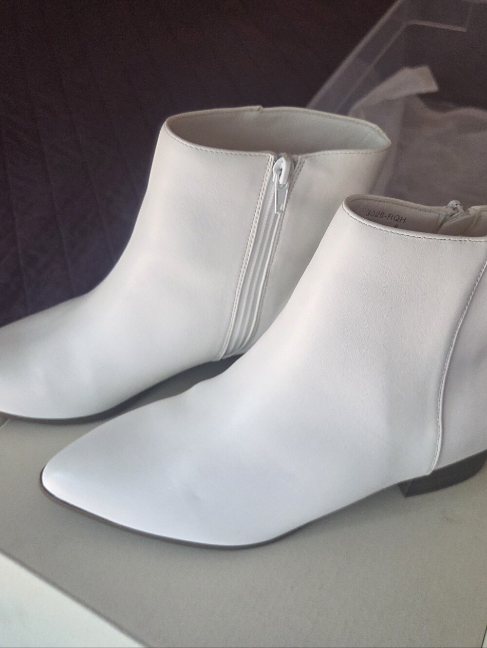 J. Adams Viper Women’s White Pointed Toe Ankle Booties with Side Zip